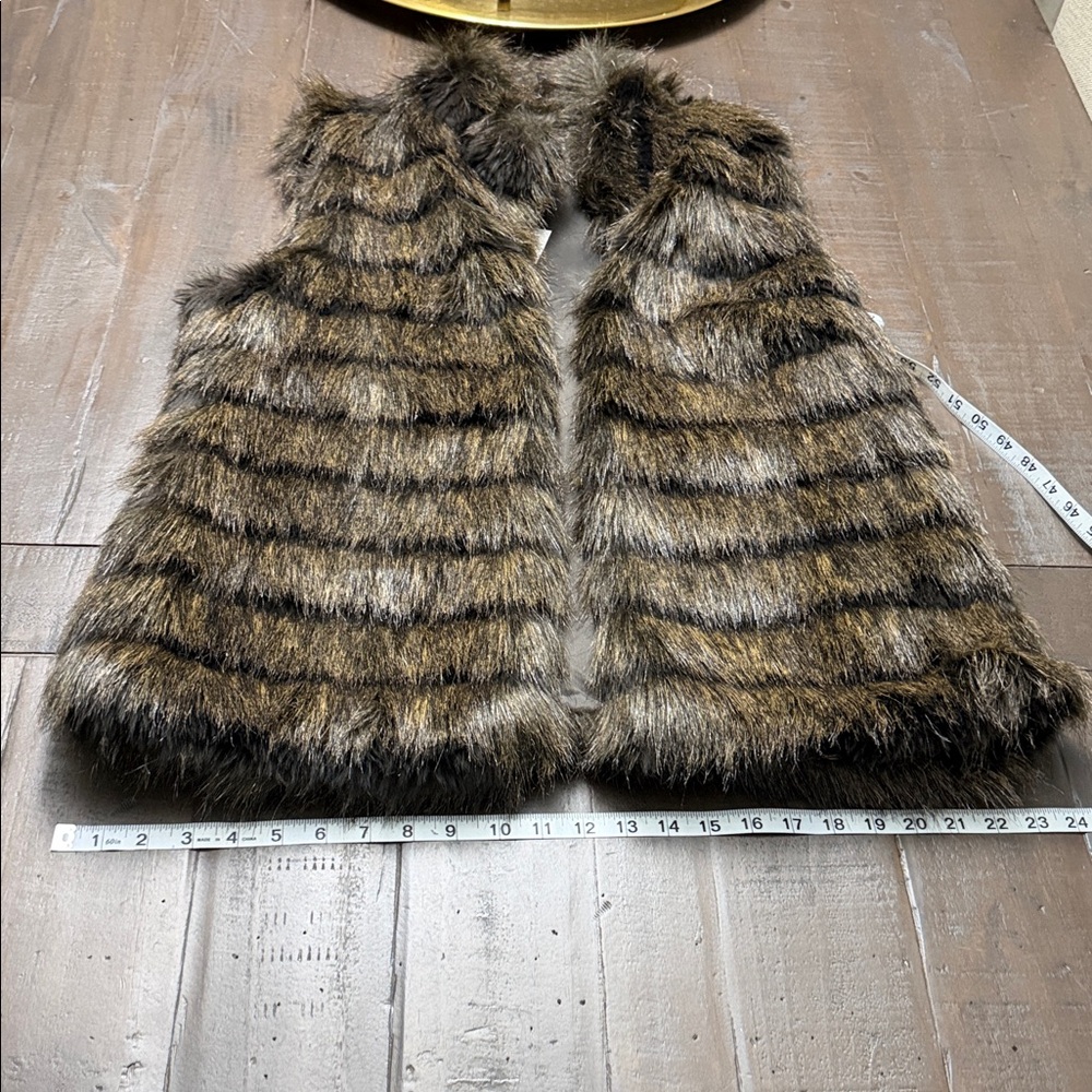 Michael Kors brown Faux fur vest - Picture 6 of 16